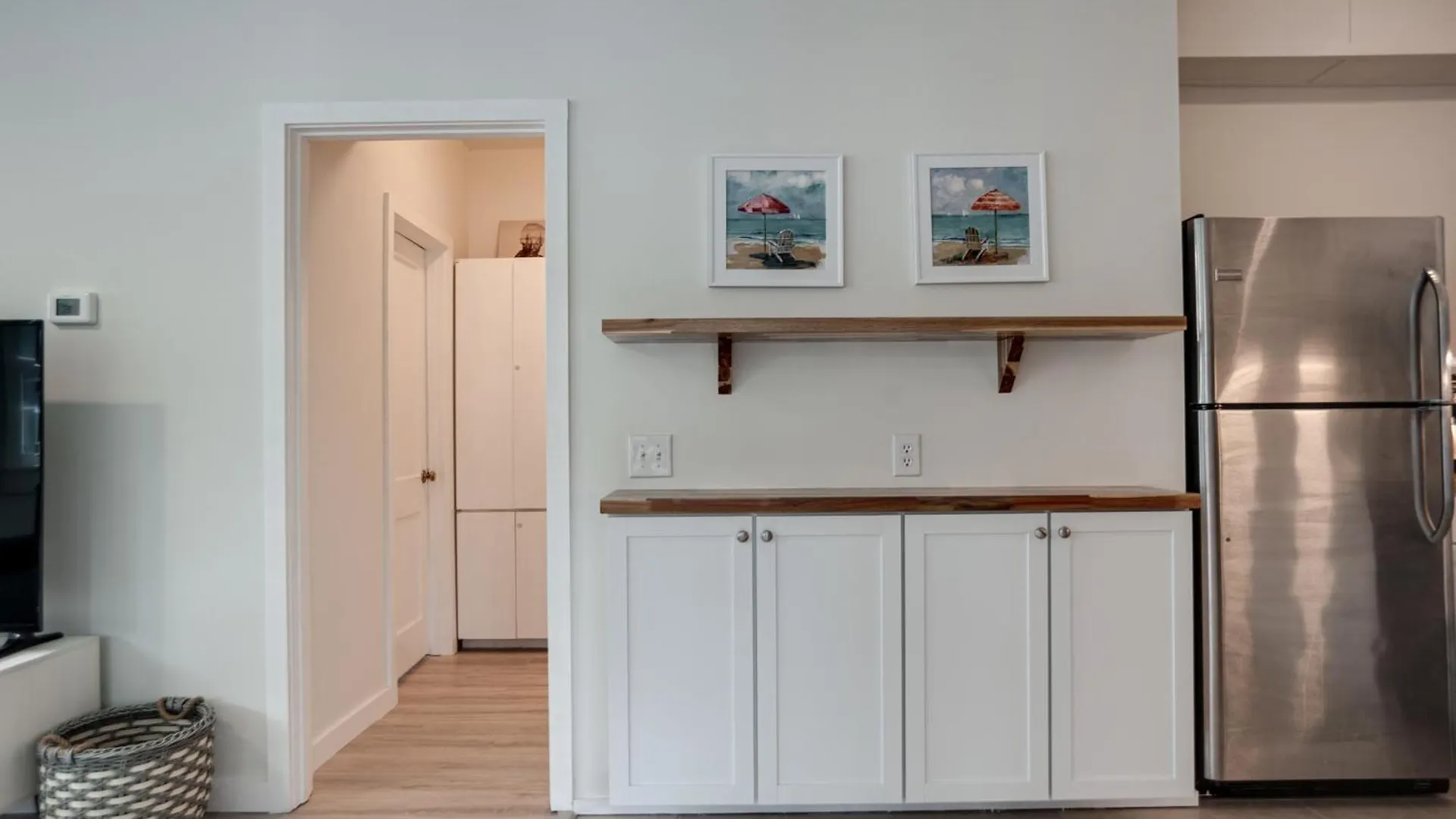 Holiday home Newly Renovated Duplex, Upper Unit, 4Th Row From The Beach Hilton Head Island